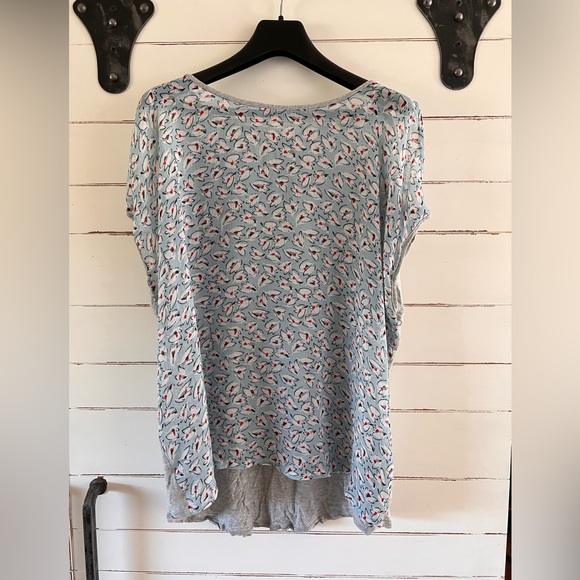 Cold shoulder style blouse - Picture 4 of 4